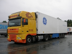 DAF-XF-MaximInvest-Holz-040209-01