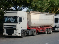 DAF-XF-weiss-DS-201209-01