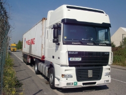 DAF-XF-weiss-DS-211209-01