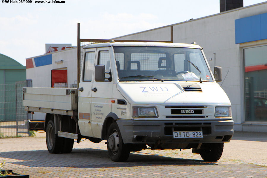 Iveco-Daily-I-ZWD-011209-01.jpg - Iveco Daily