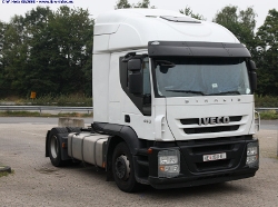 Iveco-Stralis-AT-II-440-S-45-weiss-280808-01