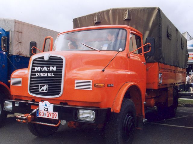 MAN-F8-Hauber-13168-orange-Thiele-210105-01.jpg - MAN 13.168Jörg Thiele