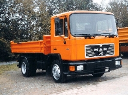 MAN-M90-12192-orange-Weddy-121004-1