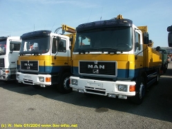 MAN-M90-14222-weiss-gelb-100904-1