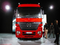 MB-Actros-1858-MP2-rot-1