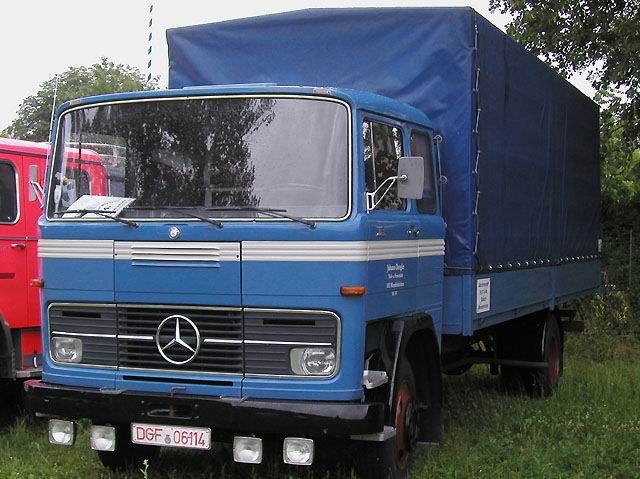 MB-LP-1113-blau-Niedermeier-100205-02.jpg - Mercedes-Benz LP 1113S. Niedermeier