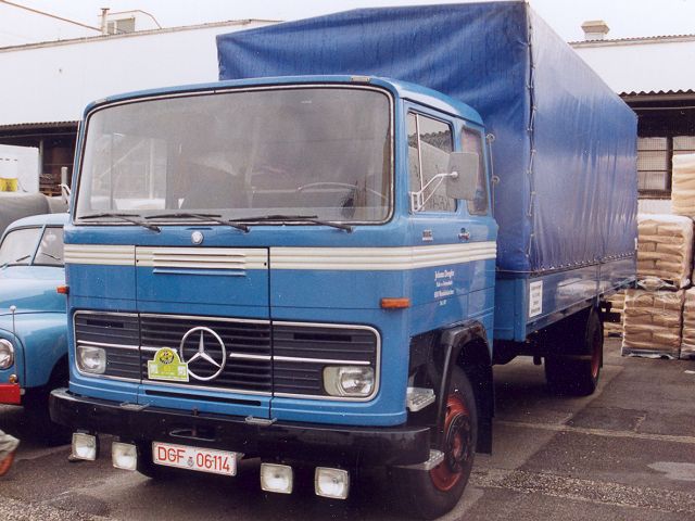 MB-LP-1113-blau-Thiele-260205-02.jpg - Mercedes-Benz LP 1113Jörg Thiele