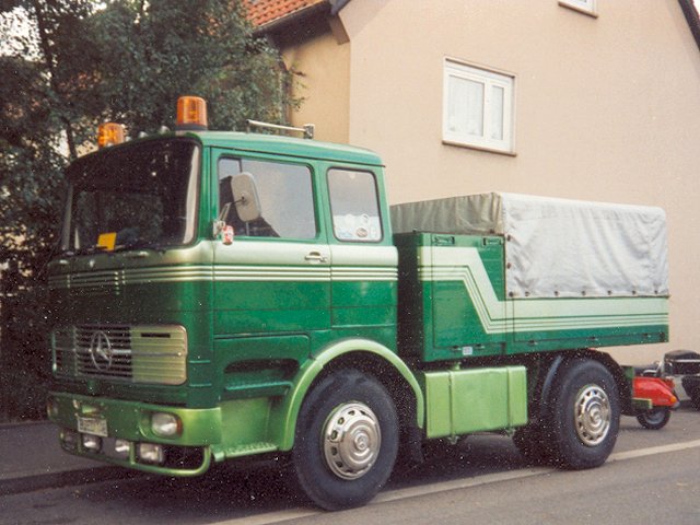 MB-LP-1624-Schausteller-ZM-gruen-(Scholz).jpg - Mercedes-Benz LPS 1624Timo Scholz