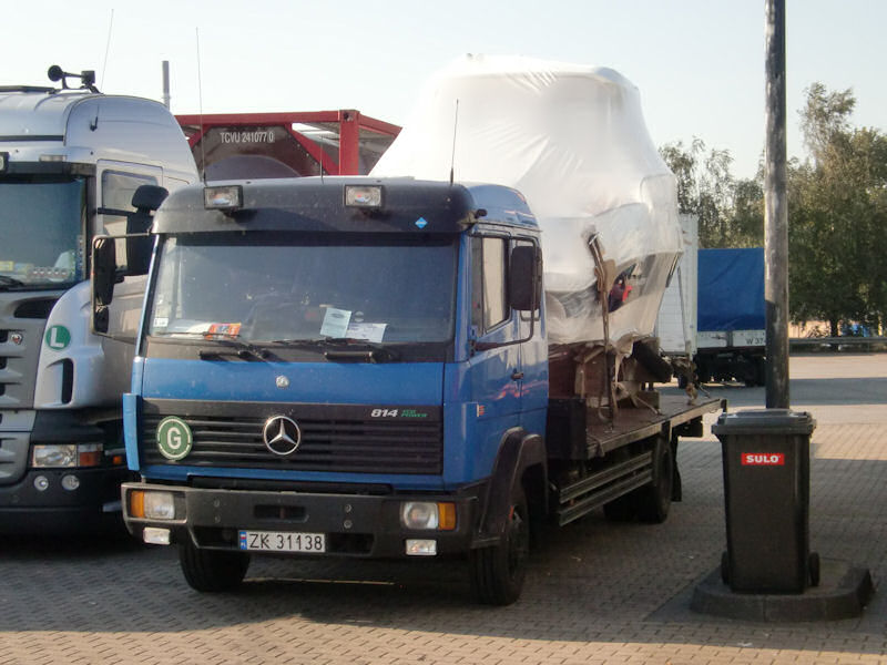 MB-LK-814-blau-DS-201209-01.jpg - Mercedes-Benz LKTrucker Jack