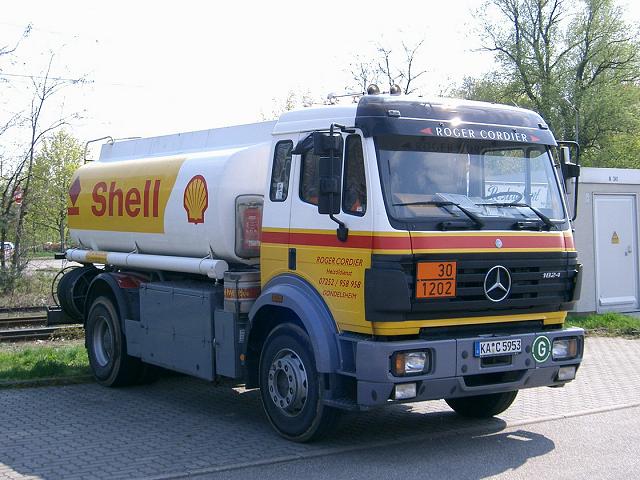 MB-SK-1824-Cordier-Shell-Szy-090504-1.jpg - Mercedes-Benz SK 1824Trucker Jack