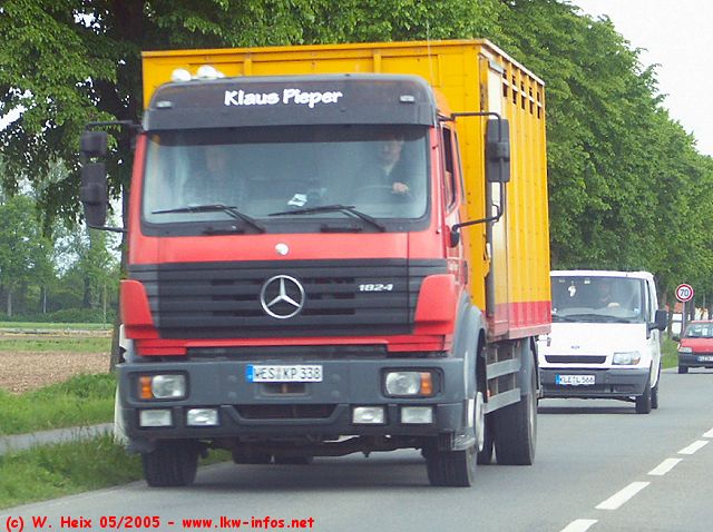 MB-SK-1824-Pieper-090505-01.jpg - Mercedes-Benz SK 1824