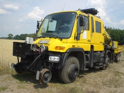 MB-Unimog-U-400-gelb-Werblow-110806-01