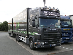 Scania-124-L-400-Schmidt-Koster-071106-01