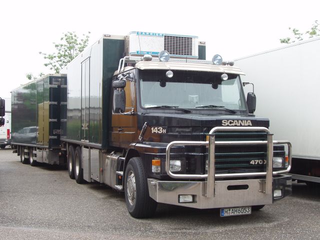 Scania-143-H-470-schwarz-Holz-210706-01.jpg - Scania 143 H 470Frank Holz