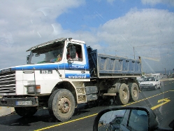 Scania-113-H-weiss-Weddy-020907-01