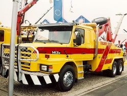 Scania-143-E-450-Tischer-Hensing-101205-01