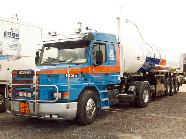 Scania-143-M-blau-Hensing-101205-01.jpg - Scania 143 MJens Hensing
