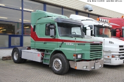 Scania-143-M-gruen-281110-02