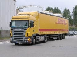Scania-R-420-DHL-DS-030110-01