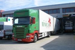 Scania-R-420-Minicuci-Holz-110810-01