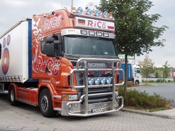 Scania-R-580-Ricoe-Holz-081006-01