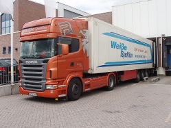 Scania-R-580-Weisse-Holz-090805-01