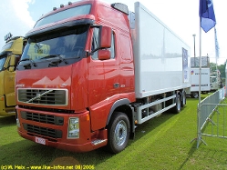 Volvo-FH-400-rot-140806-02