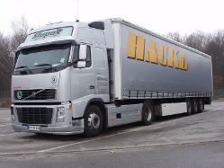 Volvo-FH16-580-Hackl-Holz-070407-01