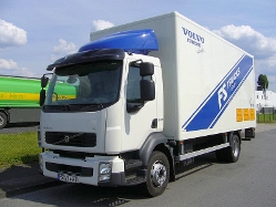 Volvo-FL-240-weiss-Voss-110707-03