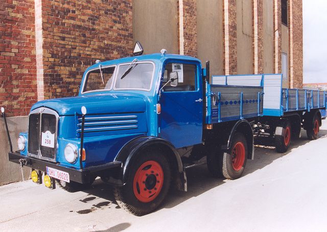 IFA-S-4000-1-Z-blau-Thiele-200205-01.jpg - Jörg Thiele