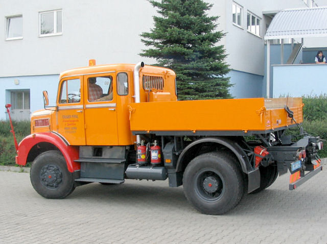 OEAF-orange-Vorechovsky-300906-01.jpg - Jaroslav Vorechovsky