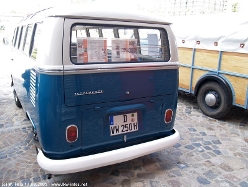 VW-T1-Samba-Bus-blau-weiss-170905-03