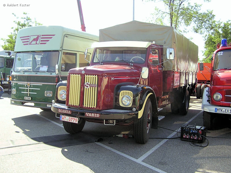 Scania-L-76-rot-Koster-091106-01.jpg