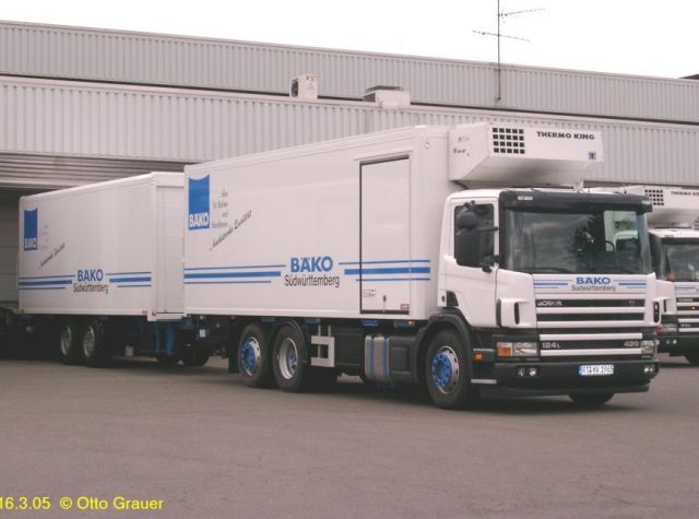 Scania-124-L-420-Baeko-Grauer-180405-01.jpg