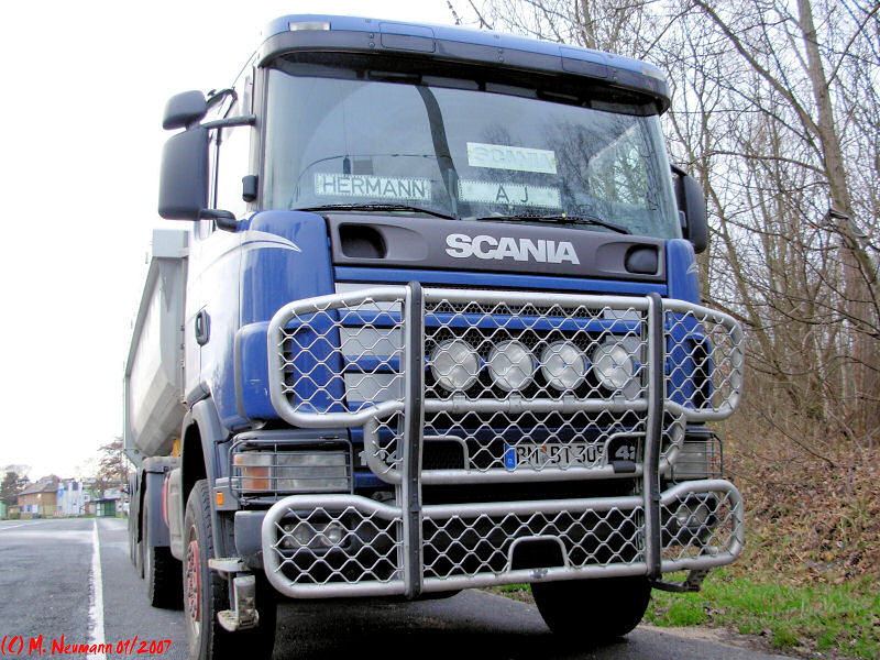 Scania-124-L-420-Boelsen-Neumann-070107-02.jpg
