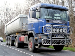 Scania-124-L-420-Boelsen-Neumann-070107-01