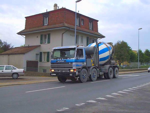 Scania-112-H-Cand-Landi-Junco-261105-01.jpg