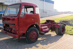 Volvo-F85-rot-Dewender-191008-03