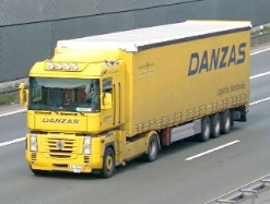 Renault-Magnum-Danzas-Willann-040504-1-POR