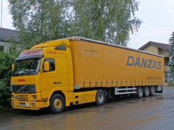 Volvo-FH12-420-Danzas-Bach-110806-01