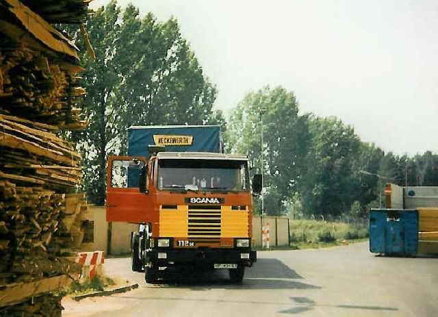 Scania-112-M-(1989)-Heckewerth-Rolf-010105-1.jpg