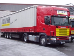 Scania-124-L-420-Heckewerth-Rolf-010805-01