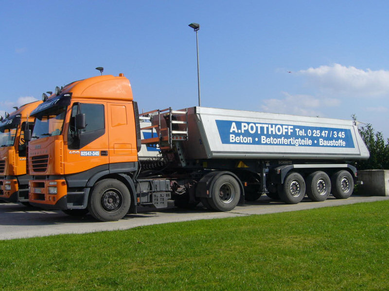 Iveco-Stralis-AS-440-S-40-Potthoff-Voss-250907-03.jpg