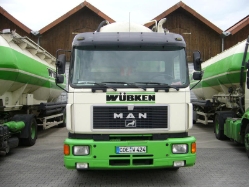 MAN-F90-Wuebken-Voss-010706-01