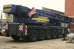 Liebherr-LTM-1160-blau-Vorechovsky-120110-01