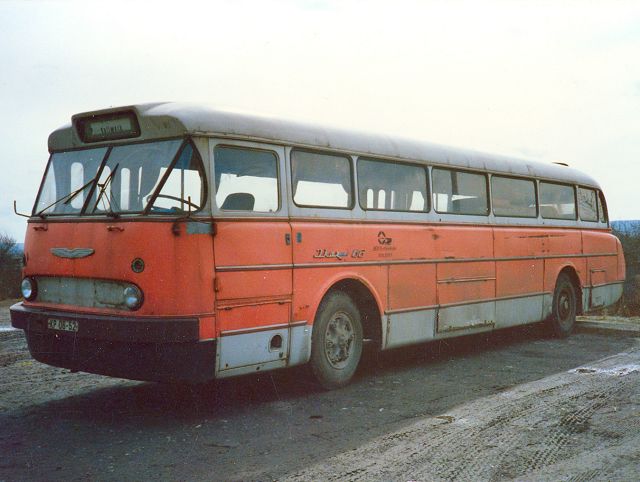 Ikarus-Bus-66-blau.jpg