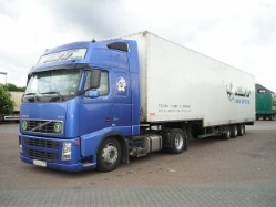 Volvo-FH12-420-blau-Hensing-270207-01-MK