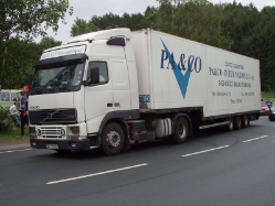 Volvo-FH12-420-Pa-Co-Holz-070607-01-RO