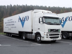 Volvo-FH12-420-Pa-Co-Holz-161105-01-RO