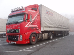 Volvo-FH12-420-rot-Holz-080407-01-RO